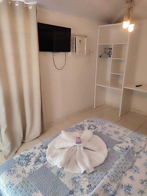 Basic Double Room | Free WiFi, bed sheets
