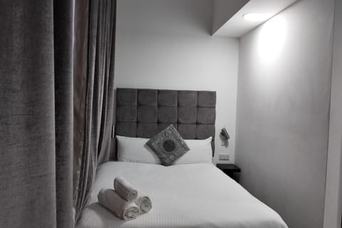 Apartment | 1 bedroom, WiFi (free), bed sheets