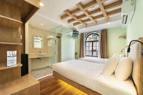 Deluxe Double Room, Balcony, City View | Frette Italian sheets, premium bedding, pillowtop beds, minibar