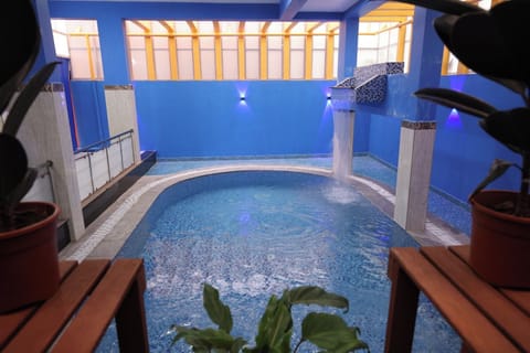 Pool waterfall