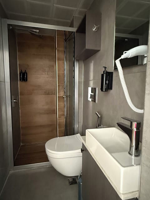 Towels, soap, toilet paper