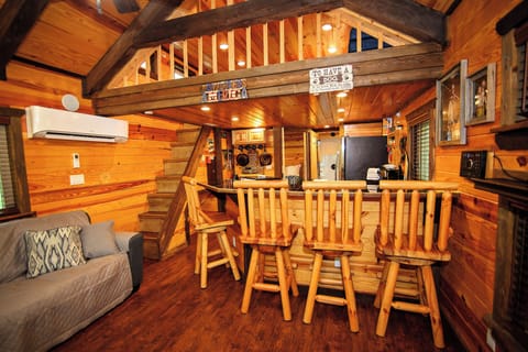 Family Cabin, Hill View | In-room dining
