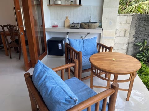 Suite, Balcony, Garden View | Mini-refrigerator