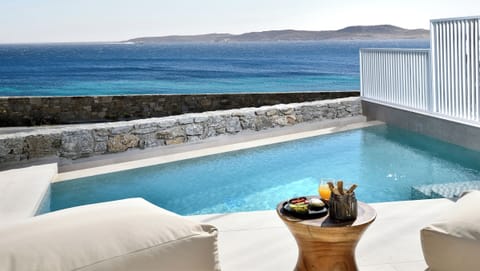 Premium Luxury Suite With Small pool with Sea View | Soundproofing, free WiFi