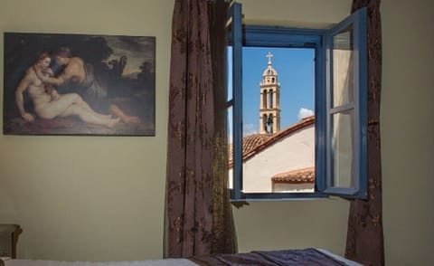 Superior Double Room, Hot Tub, City View | In-room safe, iron/ironing board, free WiFi, bed sheets