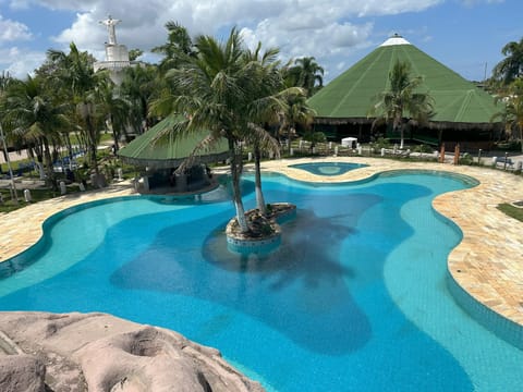 2 outdoor pools