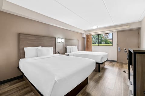 Standard Room, 2 Queen Beds, Non Smoking