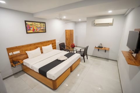 Comfort Suite | Laptop workspace, soundproofing, free WiFi