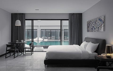 Pool Access | In-room safe, blackout drapes, soundproofing, iron/ironing board