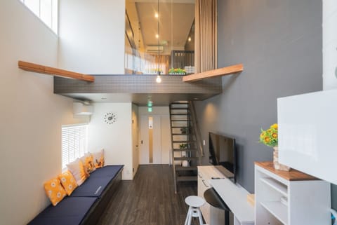 Comfort Duplex, Non Smoking, Balcony | Blackout drapes, iron/ironing board, free WiFi, bed sheets