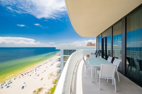 Condo, 4 Bedrooms | Outdoor dining