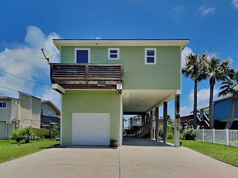 House (3 Bedrooms) | Property amenity