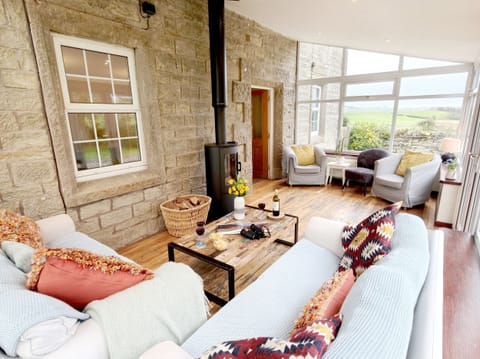 Cottage | Interior