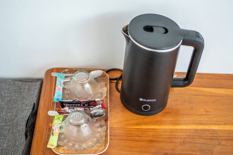 Double Room, Pool View | Free WiFi, bed sheets