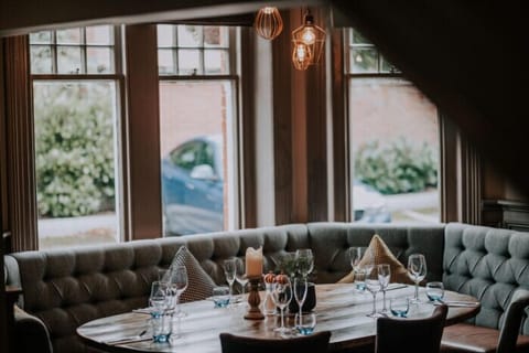 Lunch and dinner served, local cuisine