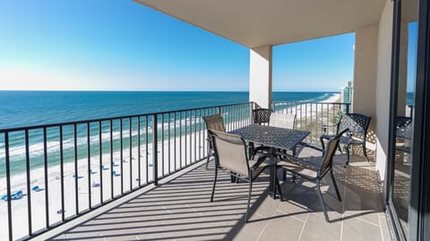 Condo, 3 Bedrooms | Outdoor dining