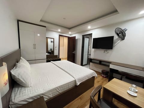 Comfort Room | Minibar, in-room safe, desk, soundproofing
