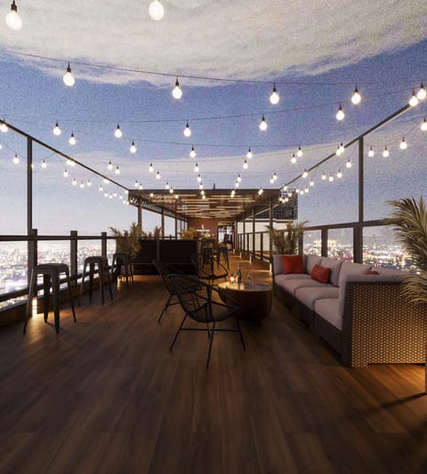 2 bars/lounges, swim-up bar