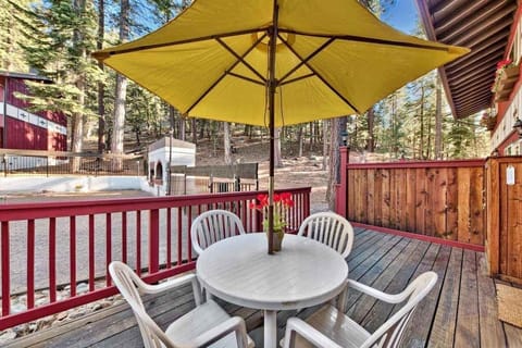 Condo, 2 Bedrooms | Outdoor dining