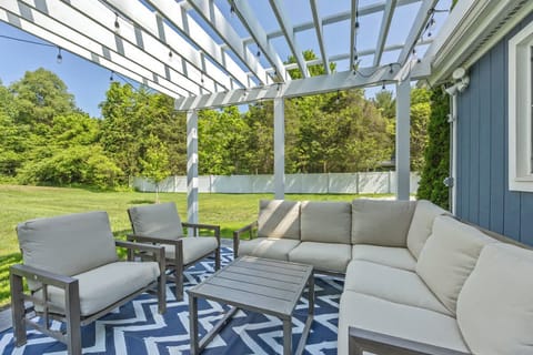 Standard House, Patio, Garden View | Terrace/patio