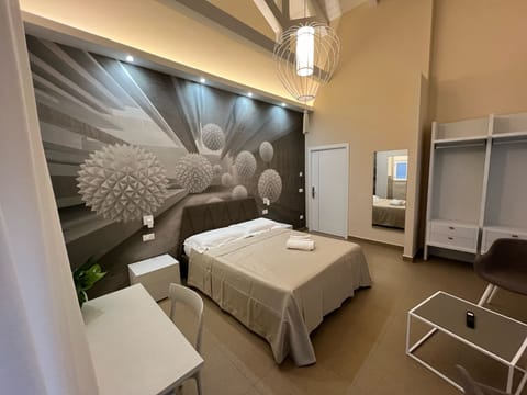 Junior Suite, Sea View | Bathroom | Free toiletries, hair dryer, bidet, towels