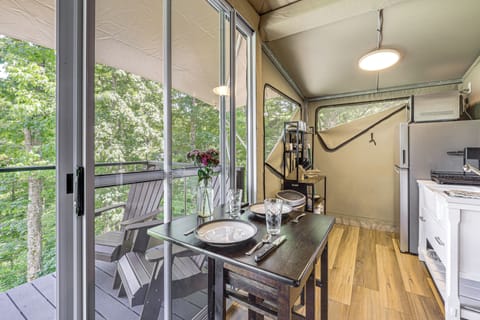 House (1 Bedroom) | Interior