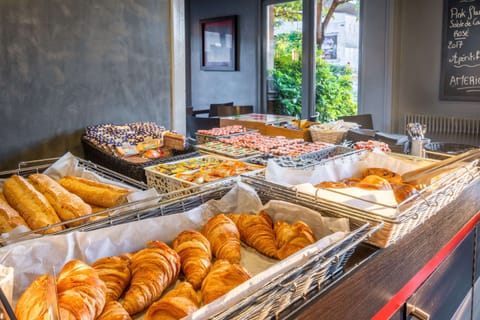 Daily buffet breakfast (EUR 12 per person)