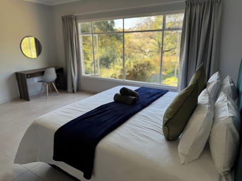 Select Comfort beds, in-room safe, desk, free WiFi