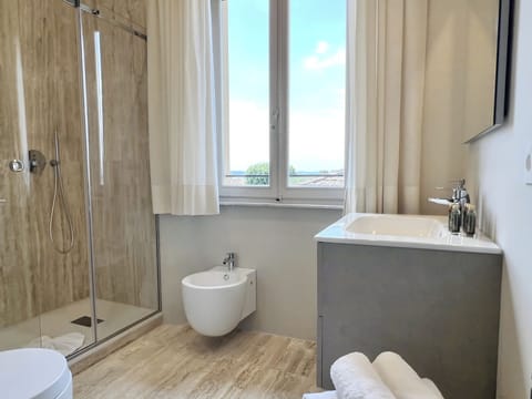 Shower, hair dryer, bathrobes, slippers