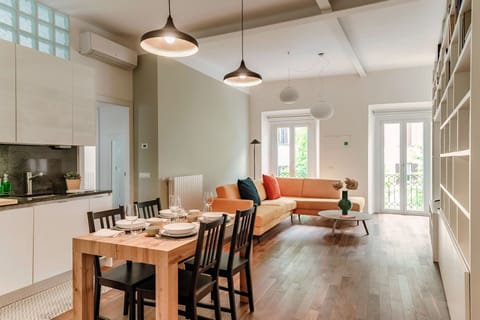 Apartment | Dining room