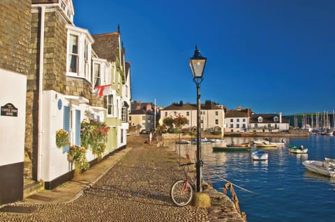 Cottage | Marina