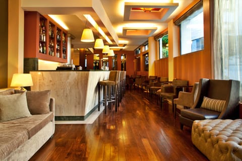 Sports bar
