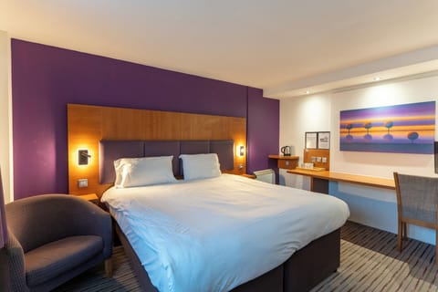Standard Double Room | Premium bedding, desk, laptop workspace, iron/ironing board