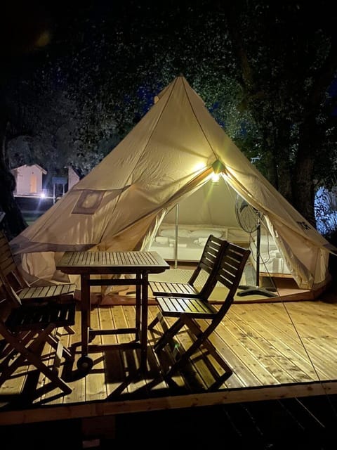 Grand Tent | WiFi (free)