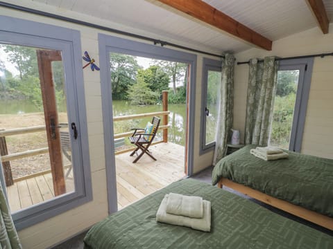 Cottage | 1 bedroom, individually decorated, individually furnished