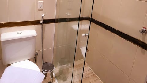 Quadruple Room | Bathroom