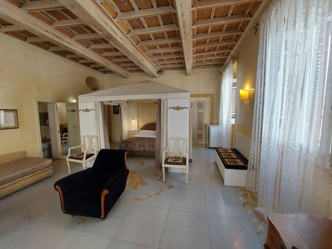 Quadruple Room | Premium bedding, minibar, in-room safe, desk