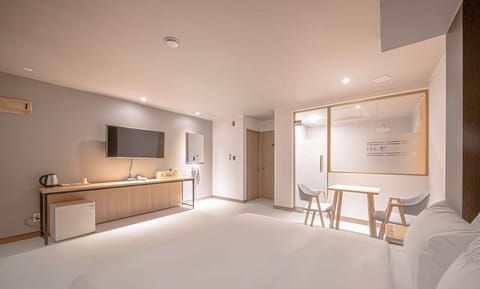 Desk, free WiFi, bed sheets, wheelchair access