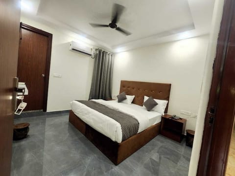 Double Room | Free WiFi