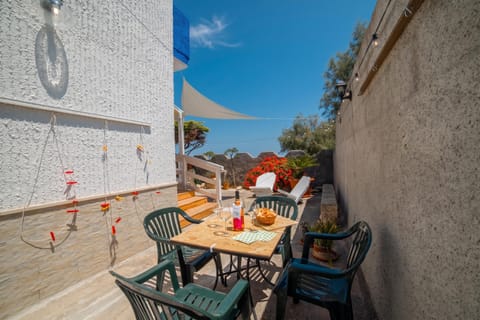 Standard Villa, 1 Bedroom, Air conditioning, Sea Facing (Villa G&G On Sea Shore) | Outdoor dining