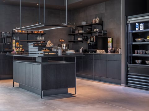 Daily buffet breakfast (EUR 14 per person)