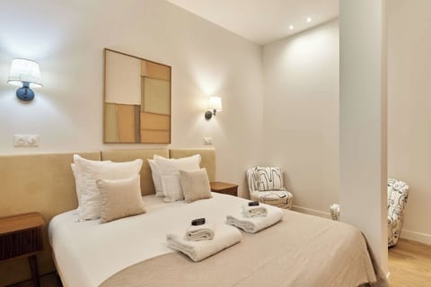 Apartment | 2 bedrooms, laptop workspace, iron/ironing board, bed sheets
