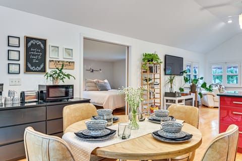 House (1 Bedroom) | Interior