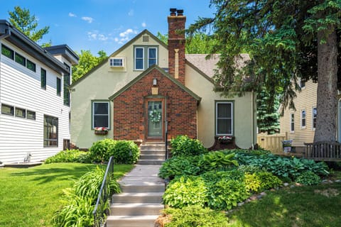 House (3 Bedrooms) | Property amenity