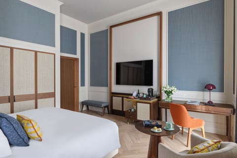 Junior Suite (Traveller) | Premium bedding, minibar, in-room safe, blackout drapes