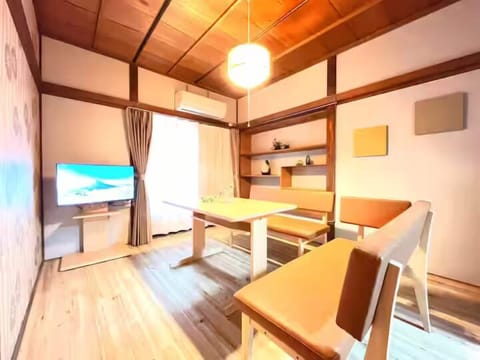 Basic House, City View | Living area | 32-inch flat-screen TV with digital channels