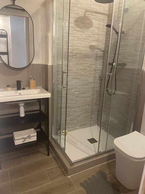 Comfort Double Room, Patio, Garden View | Bathroom | Shower, towels, soap, shampoo