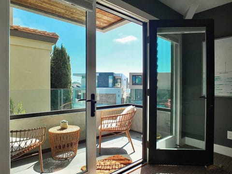 House, Multiple Beds, Patio (Naples Luxury 3BD) | Interior