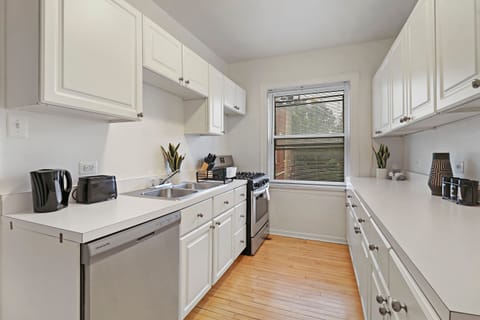 Classic Apartment | Private kitchen | Fridge, microwave, oven, stovetop