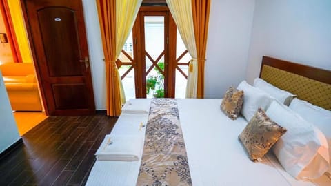 Comfort Double Room, Garden View | Desk, soundproofing, free WiFi